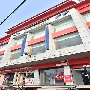 hotel-rk-grand.hotels-varanasi.com/